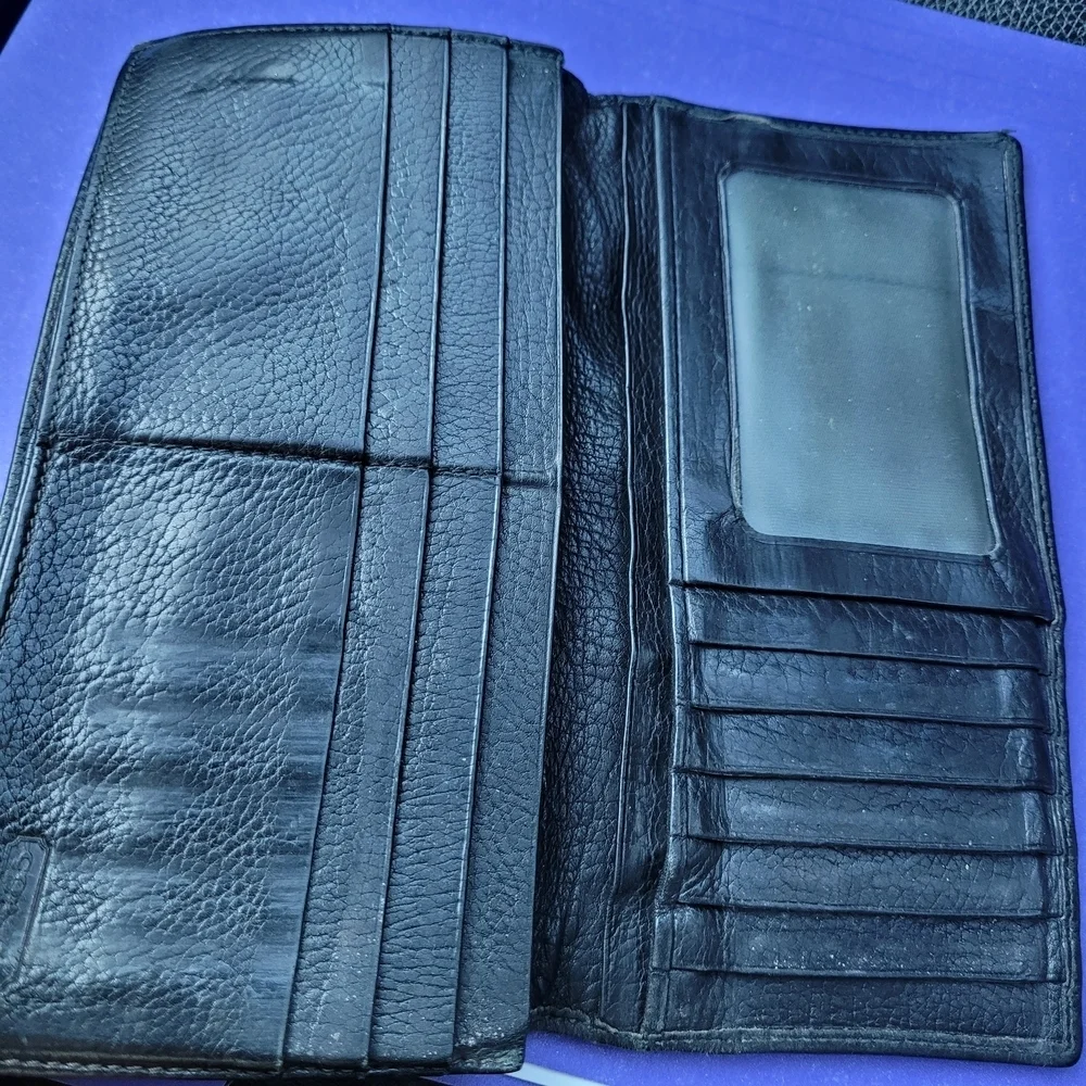 Old Vintage Black Leather COACH Wallet